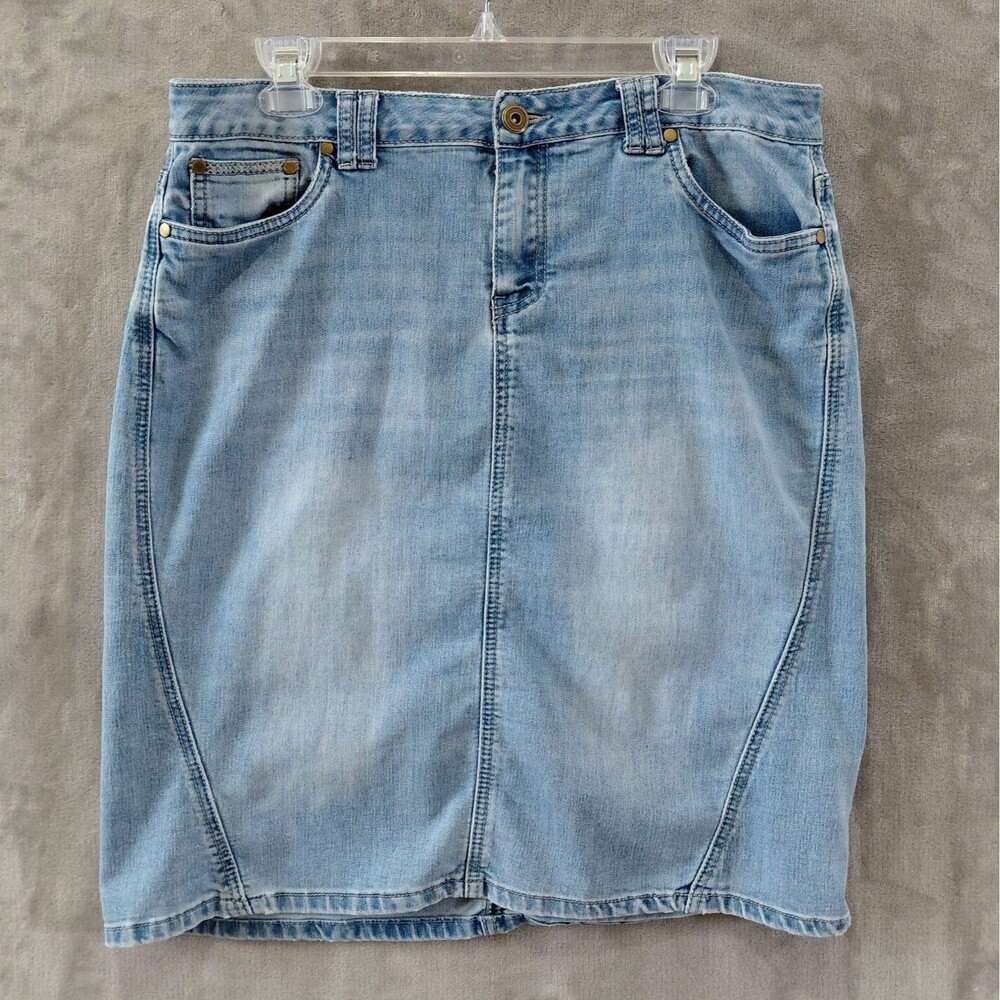 Baccini Light Wash Denim Pencil Short Skirt Women's Size 10 5-Pockets Stitching